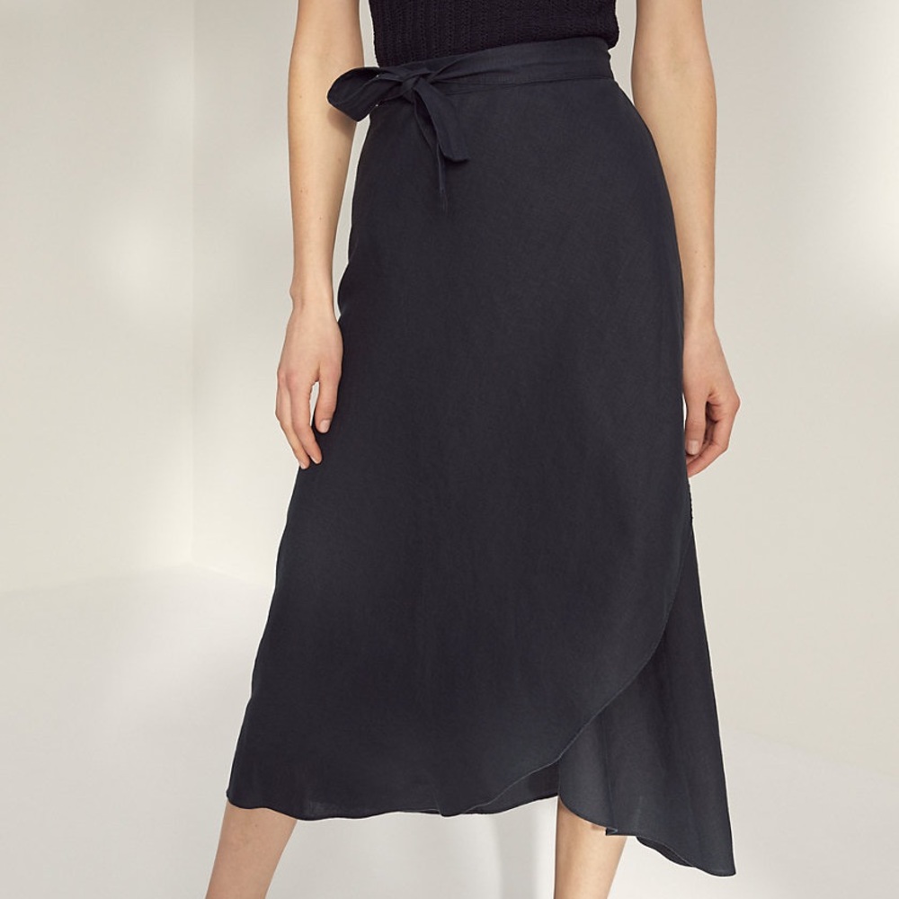 Aritizia Wilfred Eleta Skirt Black Midi Length
